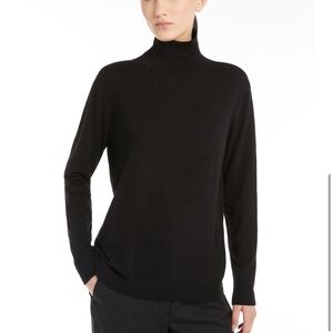 NewSeason Weekend Max Mara Silk  and Wool Polo-Neck Sweater Sz:S Fall/Winter